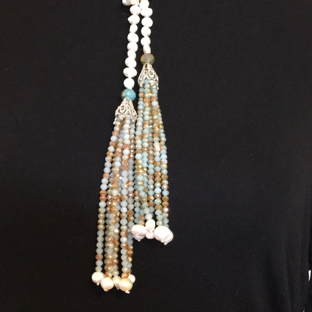 Gorgeous Genuine Freshwater Pearl & Crystal Lariat - Picture 4 of 8